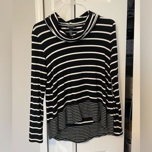 White House Black Market tunic top